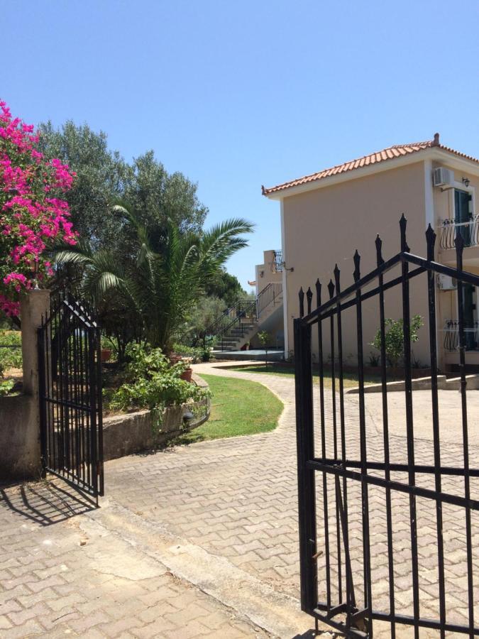 Koukounaries Studios Skala  Exterior photo